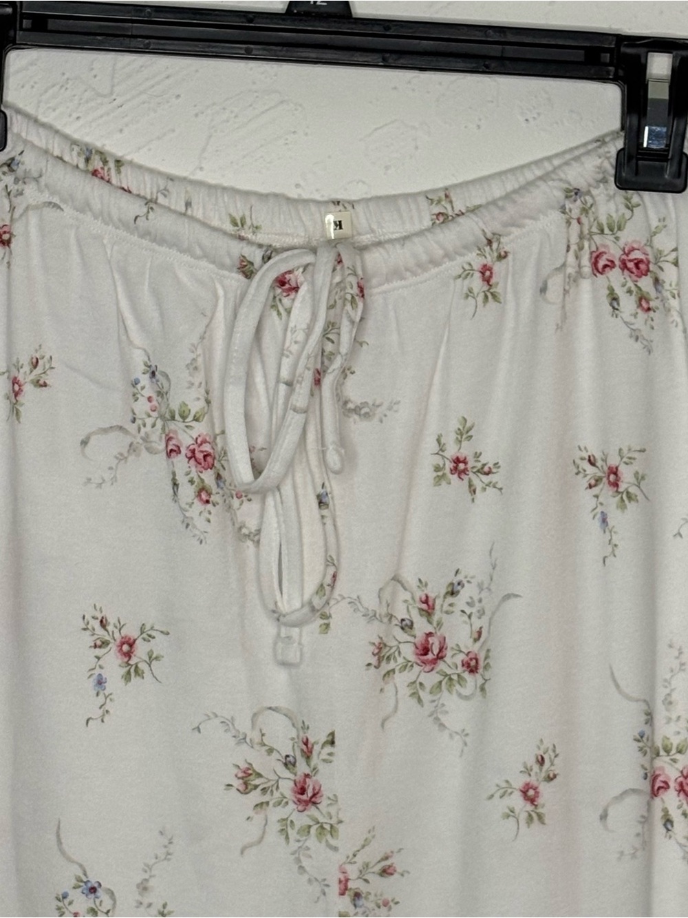 NWT Go Softly 2 Pc Floral Roses Pajama Set Mismatched Size M Top L Pants Cotton - Picture 13 of 16